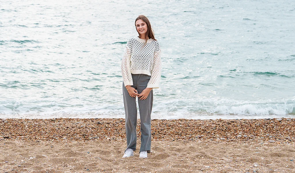 Ellie Tinkler - Stood